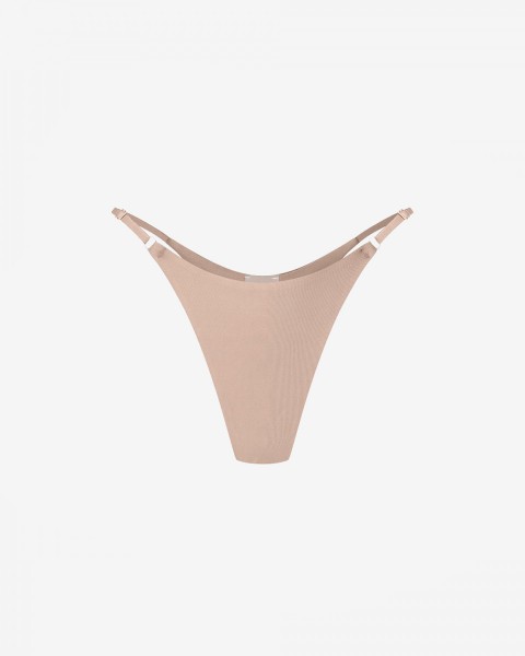 gina nude // stringi bikini